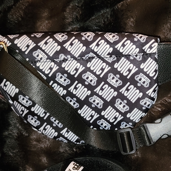 Juicy Couture - Picture 16 of 17